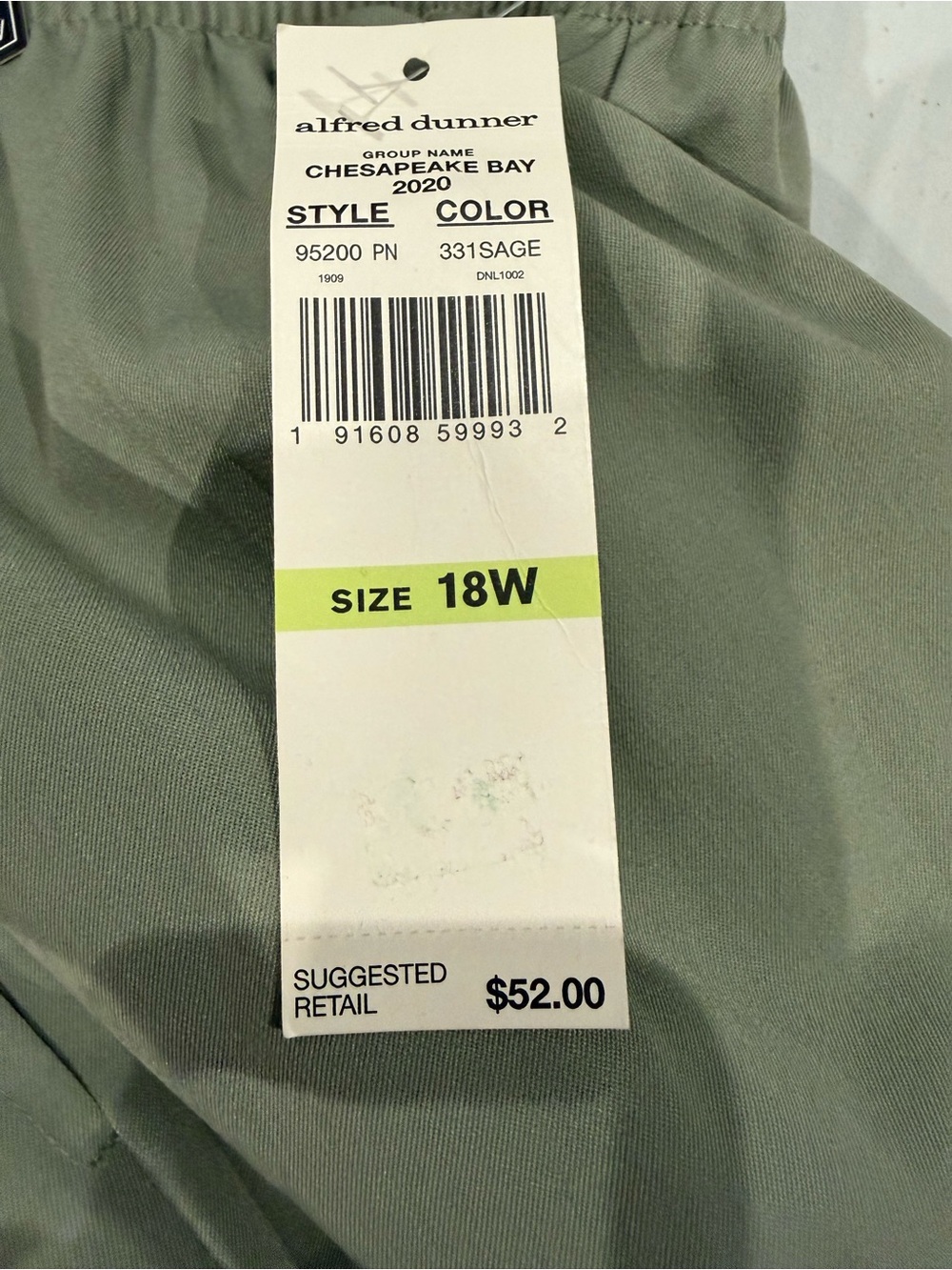Alfred Dunner Cropped Straight-Leg Pants in Sage Green - Picture 3 of 3